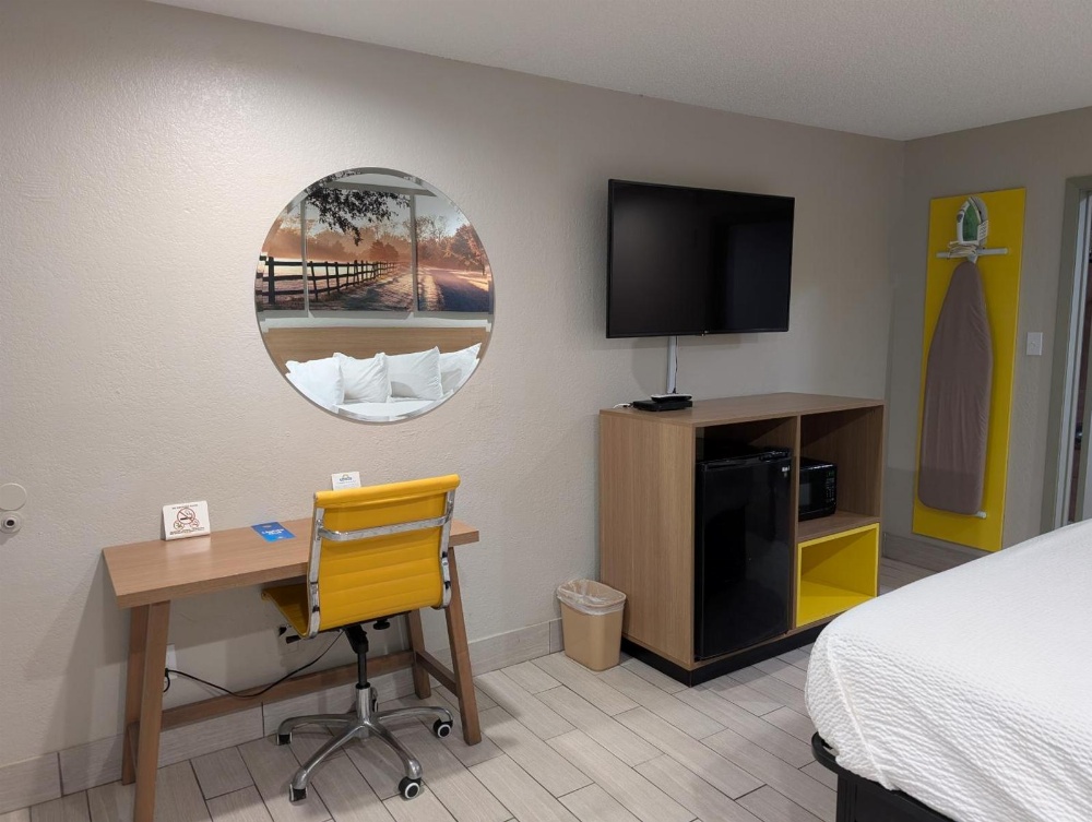 Days Inn by Wyndham Arcadia