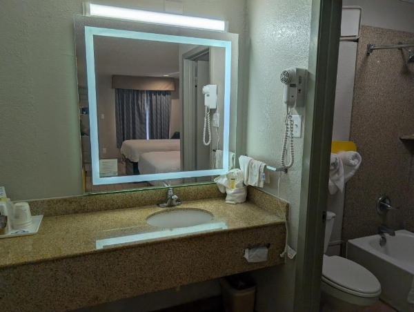 Days Inn by Wyndham Arcadia image 15